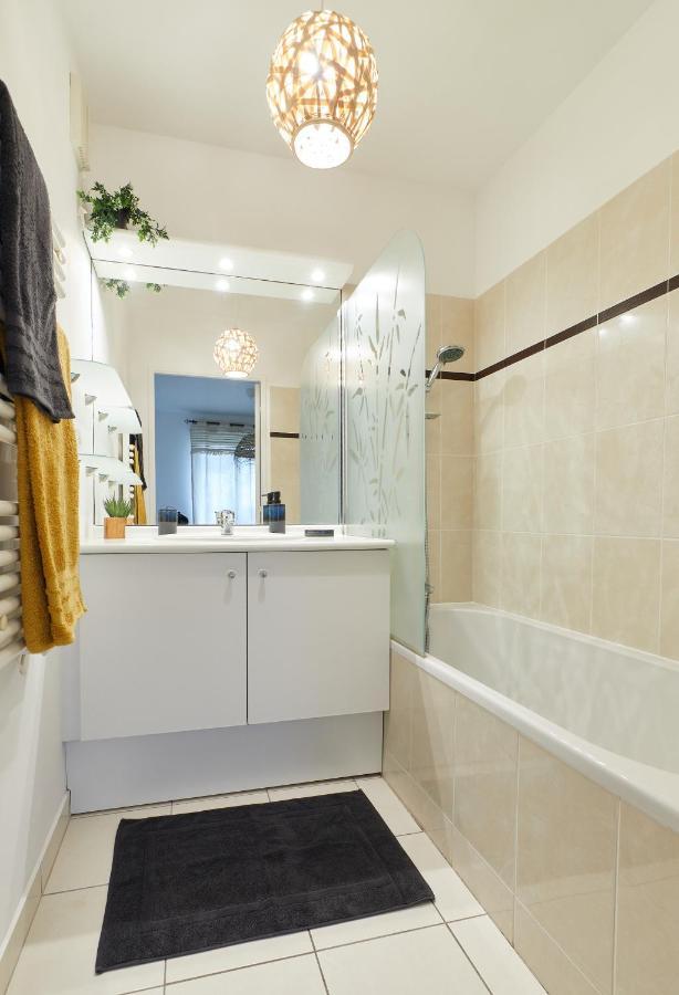 Appartement Wakandais-proche Disney, parking&wifi Montévrain Extérieur photo
